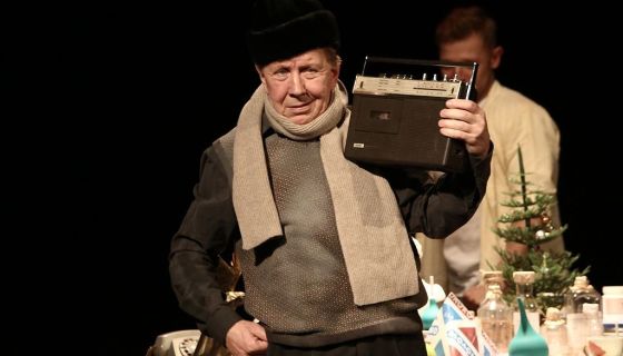 Спектакль «Похороните меня за плинтусом»