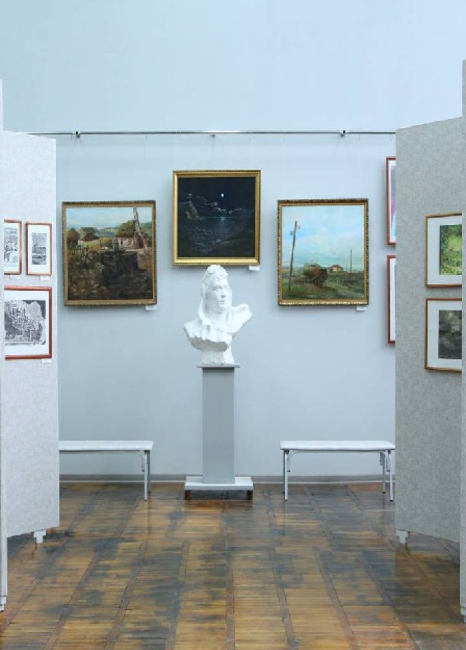 Прекрасное рядом. Выставка