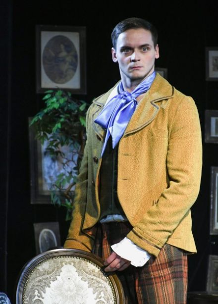 Спектакль «Беда от нежного сердца»