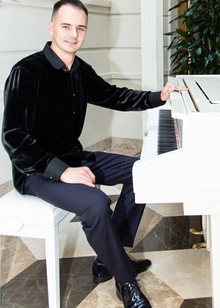 Романтика сквозь века. Концерт пианиста Владислава Михальчука