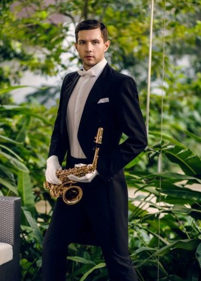 Смуз джазовый саксофон. Концерт в подземелье XVIII века